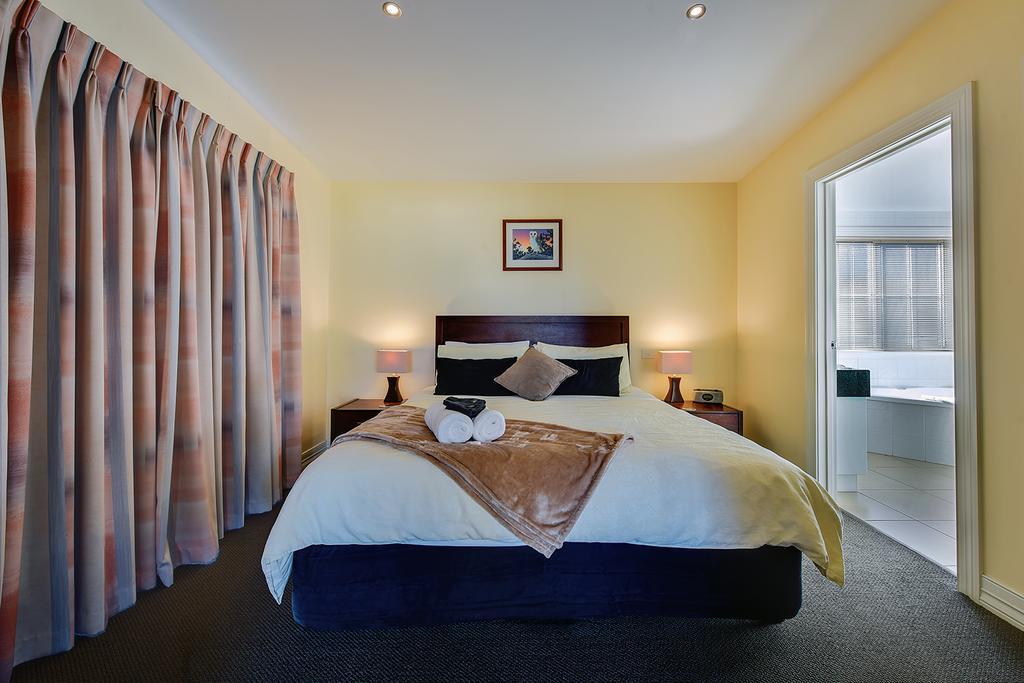 Waverley House Cottages Lakes Entrance Exteriér fotografie
